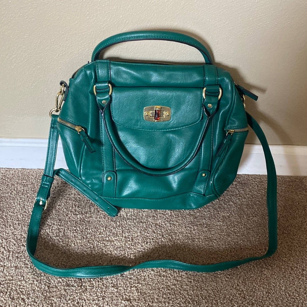 Green Merona purse! 💚